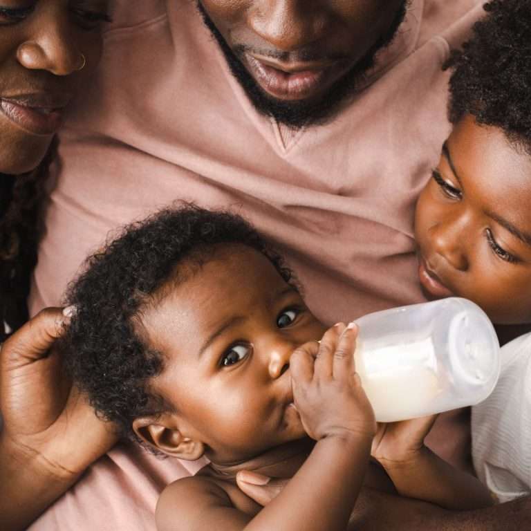 The Complete Guide to Choosing the Right Infant Formula for Your Baby